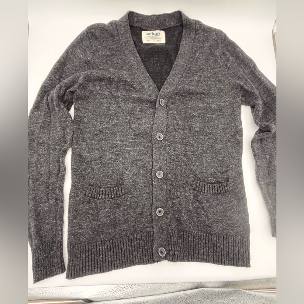 Urban Pipeline Dark Charcoal Gray Men's button up Cardigan Sweater size Large